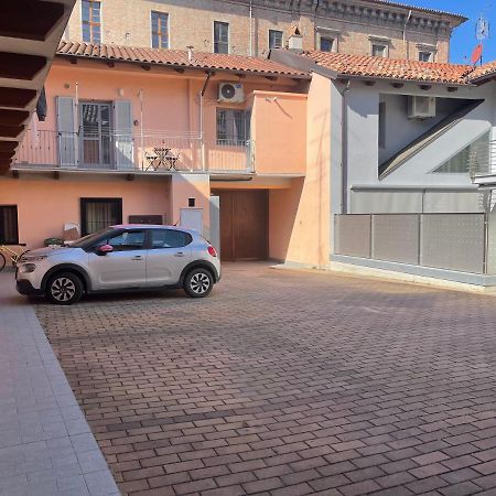 Ca D La Trifola Free Parking Apartment อัลบา ภายนอก รูปภาพ