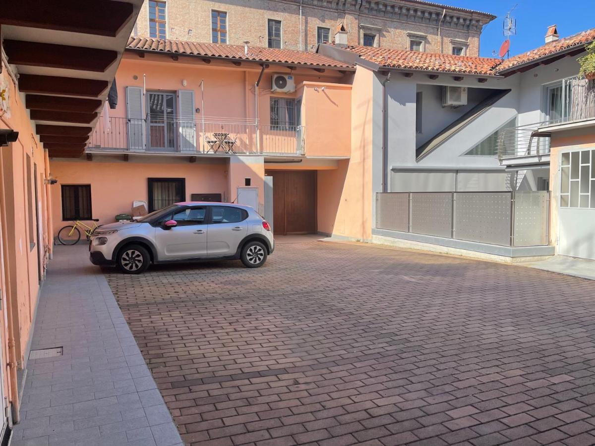 Ca D La Trifola Free Parking Apartment อัลบา ภายนอก รูปภาพ